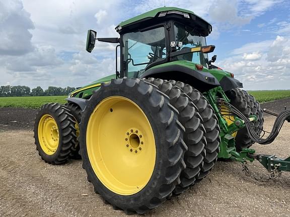 Image of John Deere 8R 340 equipment image 2