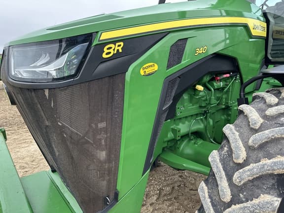 Image of John Deere 8R 340 equipment image 4