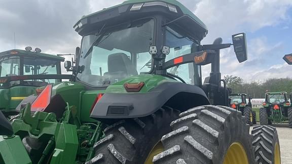 Image of John Deere 8R 340 equipment image 2