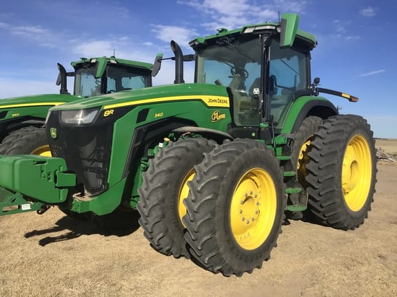 2023 John Deere 8R 340 Equipment Image0