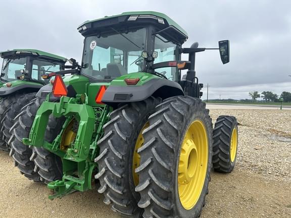 Image of John Deere 8R 340 equipment image 3