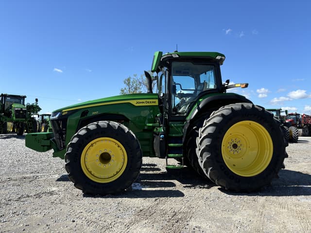 Image of John Deere 8R 340 equipment image 1