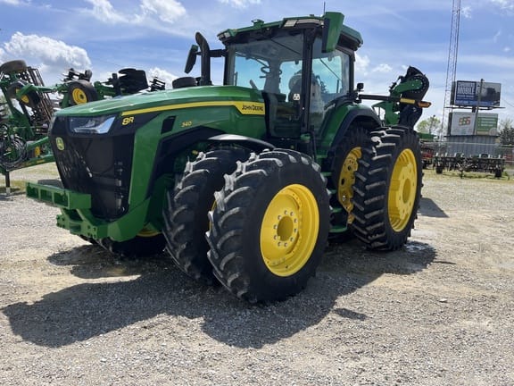 2023 John Deere 8R 340 Equipment Image0