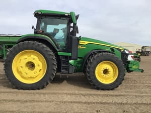 2023 John Deere 8R 340 Image