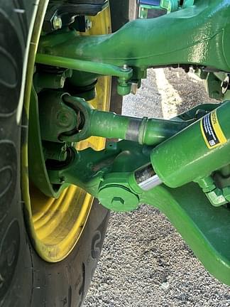 Image of John Deere 8R 340 equipment image 4