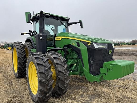 Image of John Deere 8R 340 equipment image 2