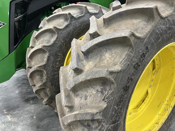 Image of John Deere 8R 340 equipment image 3