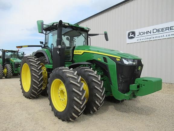 Image of John Deere 8R 340 equipment image 4