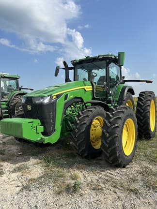 Image of John Deere 8R 340 equipment image 2