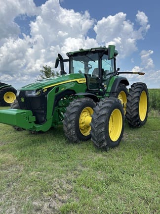 2023 John Deere 8R 340 Equipment Image0