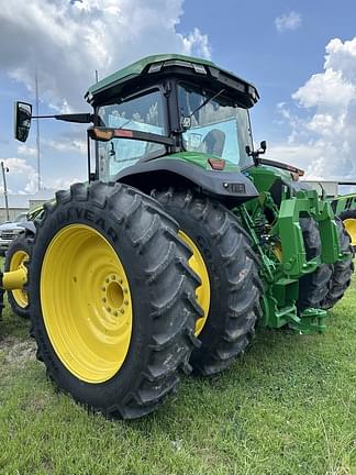 Image of John Deere 8R 340 equipment image 4