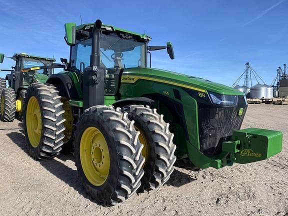 Image of John Deere 8R 340 equipment image 2