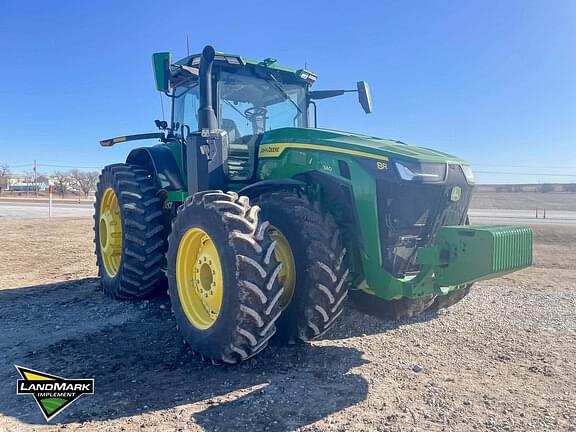 Image of John Deere 8R 340 equipment image 2