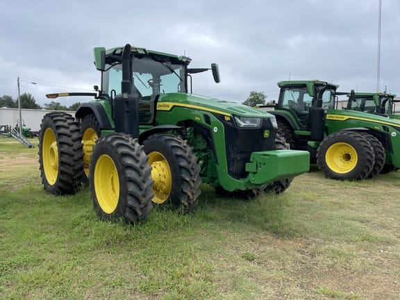 2023 John Deere 8R 340 Equipment Image0