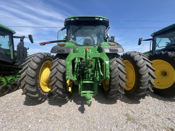 Image of John Deere 8R 340 equipment image 2