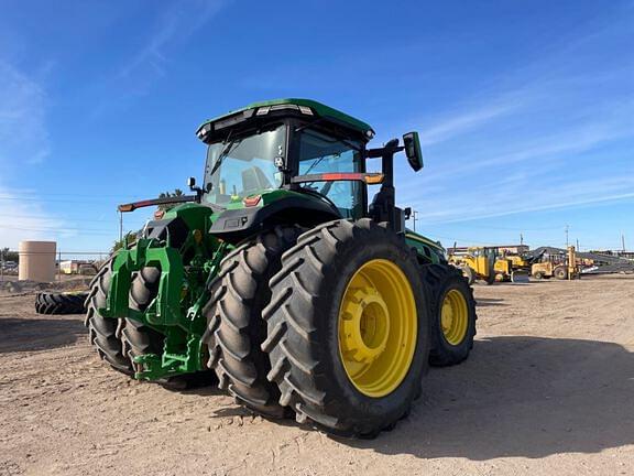 Image of John Deere 8R 340 equipment image 4