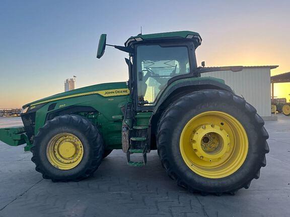 Image of John Deere 8R 340 equipment image 4