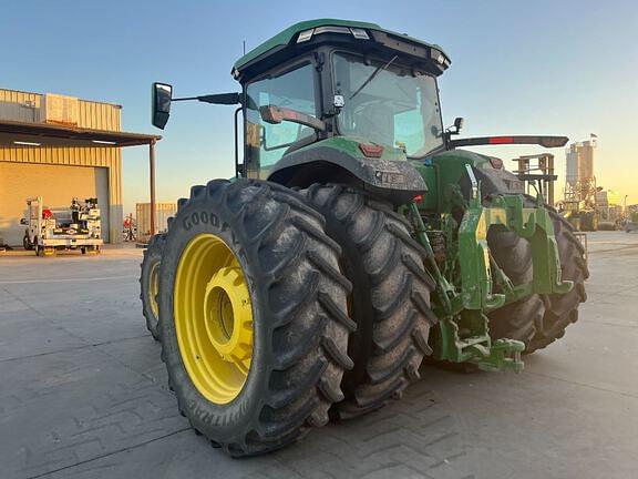 Image of John Deere 8R 340 equipment image 3