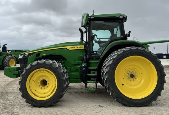 Image of John Deere 8R 340 equipment image 1