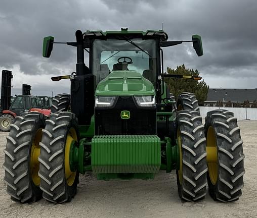 Image of John Deere 8R 340 equipment image 2