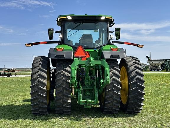 Image of John Deere 8R 340 equipment image 4
