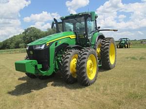 2023 John Deere 8R 340 Image