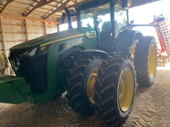 Image of John Deere 8R 340 equipment image 1