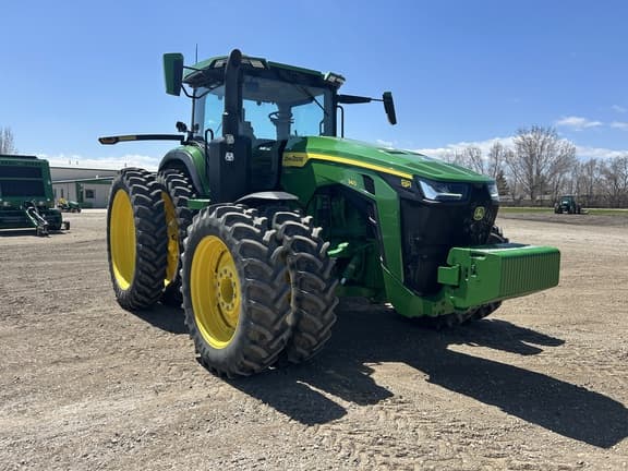 Image of John Deere 8R 340 equipment image 2