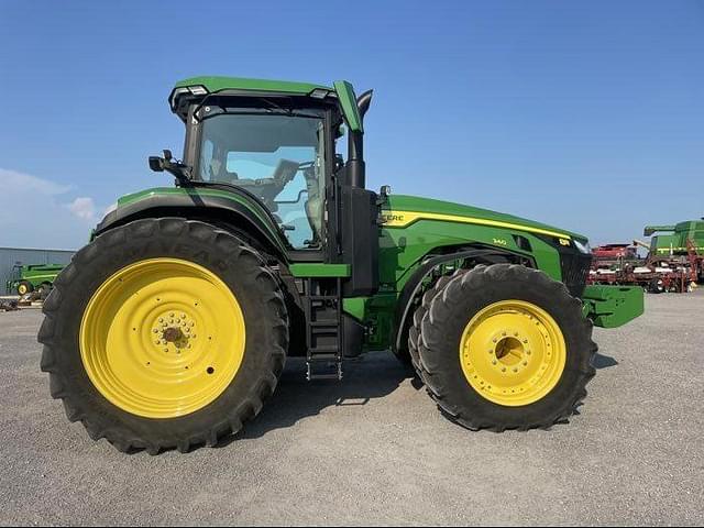 Image of John Deere 8R 340 equipment image 2