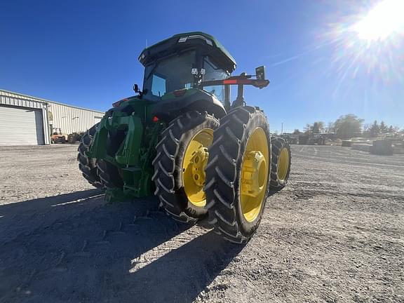 Image of John Deere 8R 340 equipment image 4