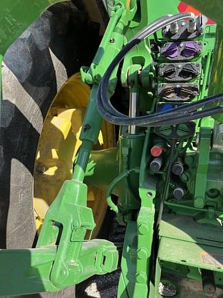 Image of John Deere 8R 340 equipment image 3