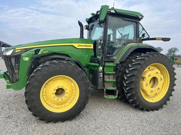 Image of John Deere 8R 340 equipment image 2