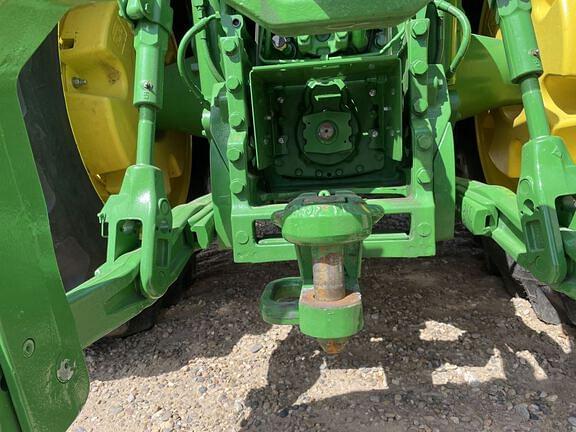 Image of John Deere 8R 340 equipment image 2