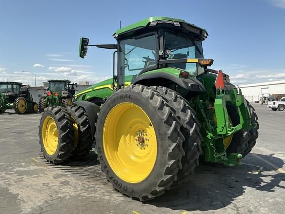 Image of John Deere 8R 340 equipment image 2