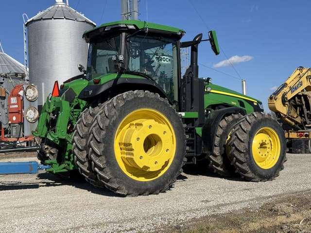 Image of John Deere 8R 340 equipment image 3