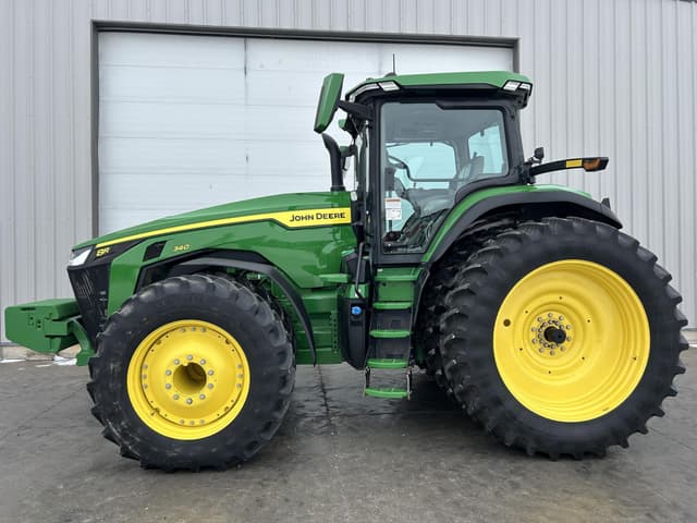 Image of John Deere 8R 340 equipment image 2