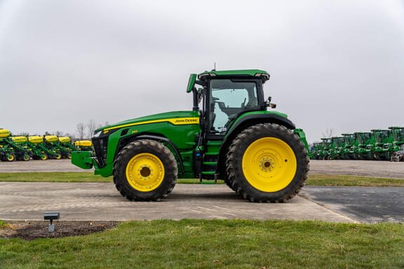 Image of John Deere 8R 340 equipment image 1