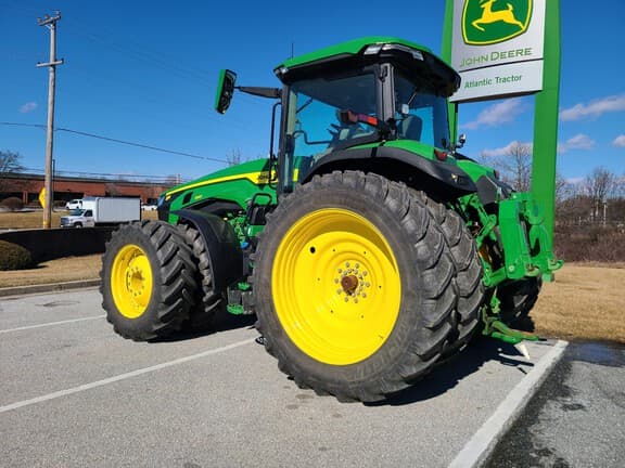 Image of John Deere 8R 340 equipment image 3