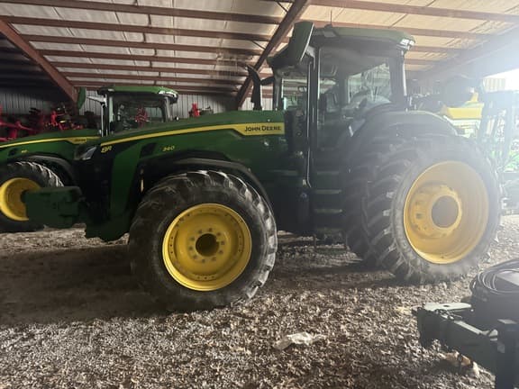 Image of John Deere 8R 340 Primary image
