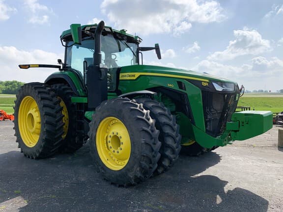 Image of John Deere 8R 340 equipment image 2