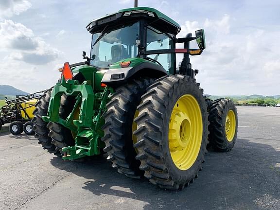 Image of John Deere 8R 340 equipment image 4