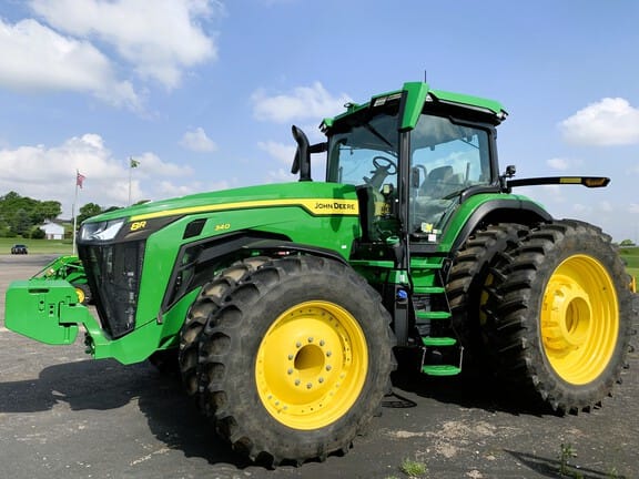 2023 John Deere 8R 340 Equipment Image0