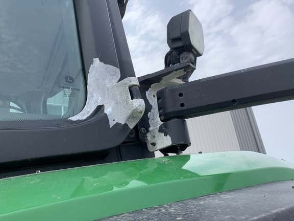 Image of John Deere 8R 340 equipment image 4