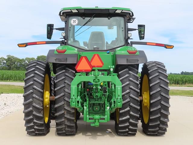 Image of John Deere 8R 340 equipment image 4