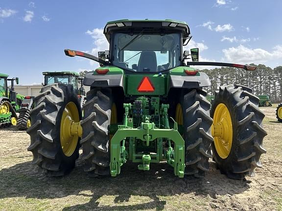 Image of John Deere 8R 340 equipment image 3