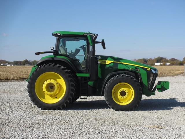 Image of John Deere 8R 340 equipment image 2