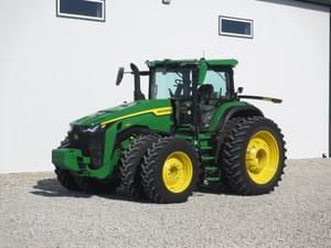 2023 John Deere 8R 340 Image
