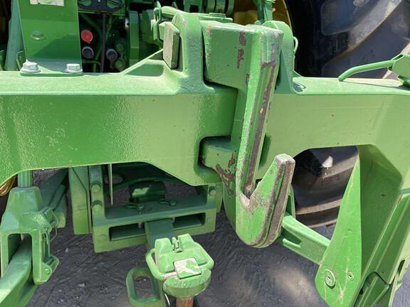 Image of John Deere 8R 340 equipment image 2