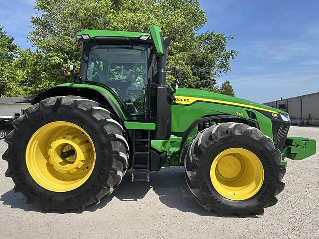 Image of John Deere 8R 340 equipment image 3