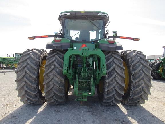 Image of John Deere 8R 340 equipment image 3